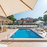 Hotel Baulo Mar 4*